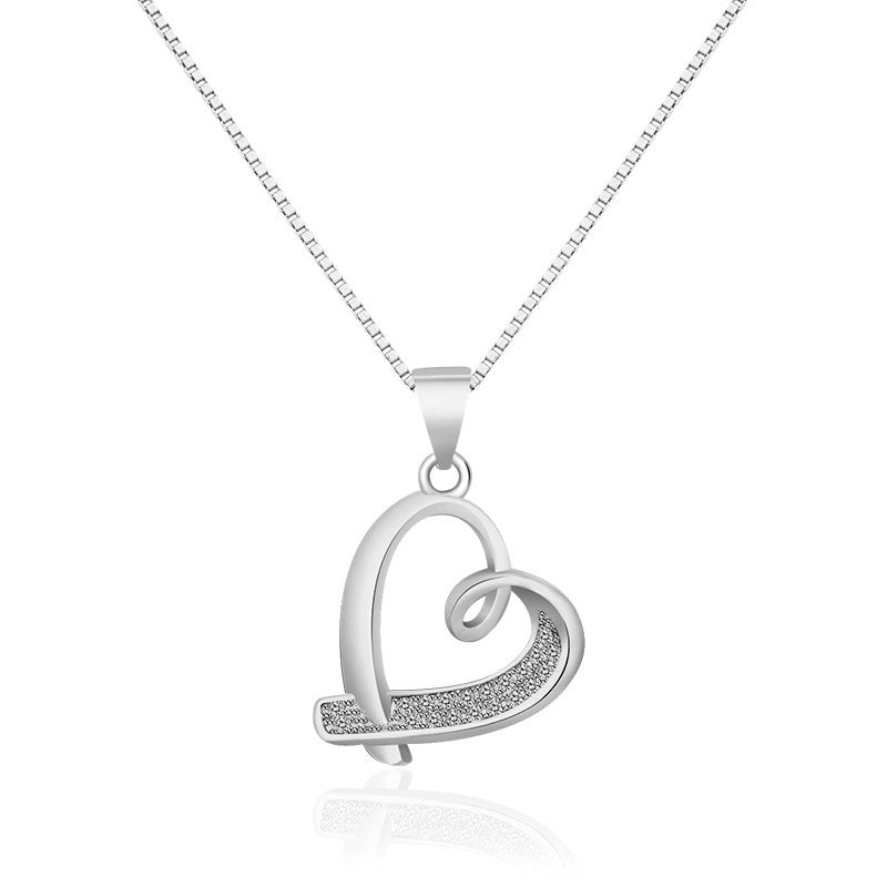 Women's Heart Necklace Hollow Clavicle Chain - Norellé