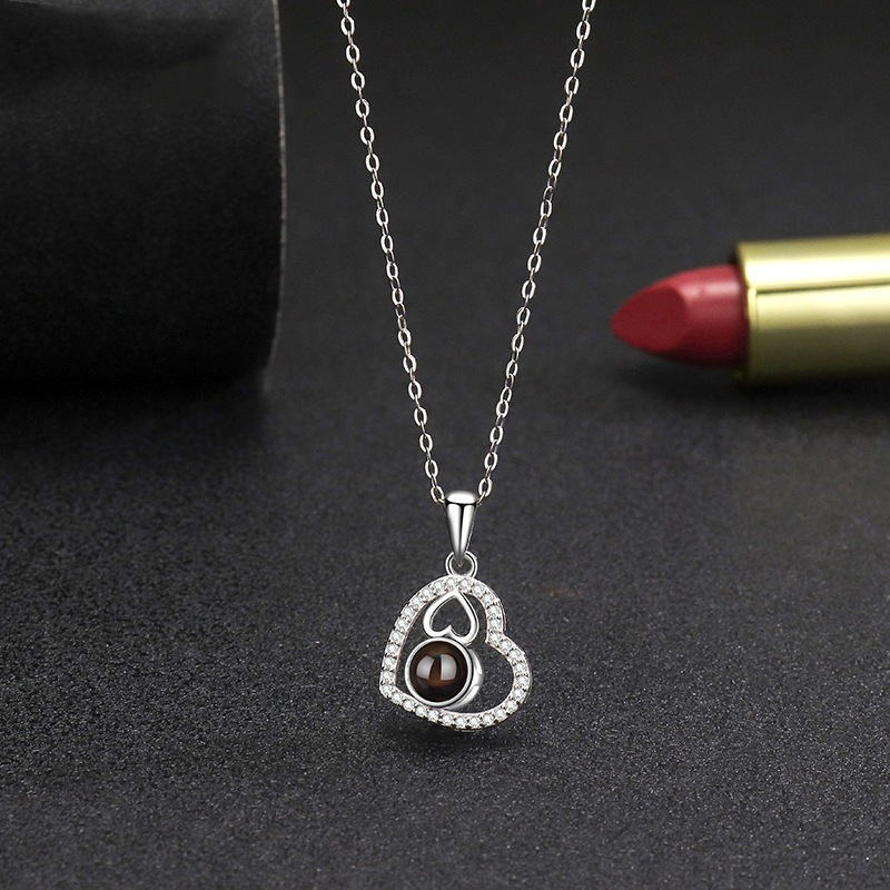 Popular Retro Fashion Light Luxury Necklace - Norellé