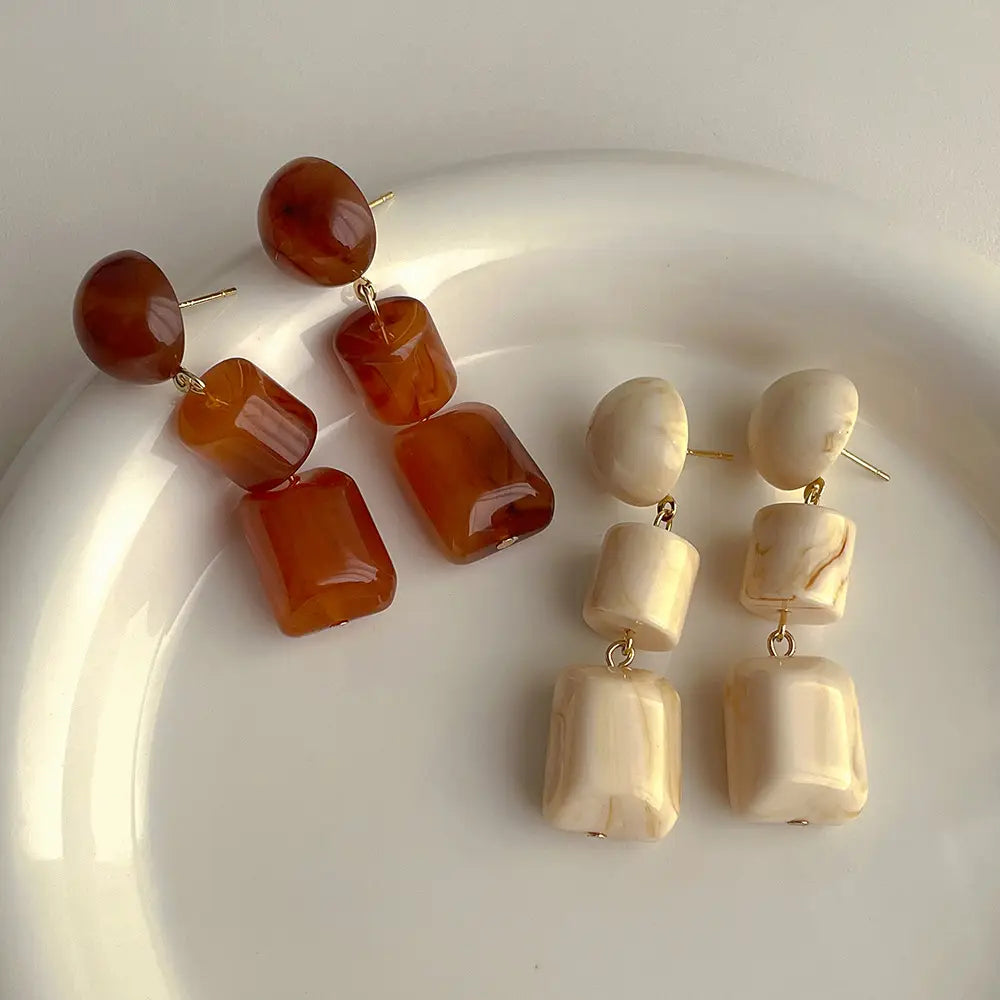 Niche Retro Design Resin Earrings