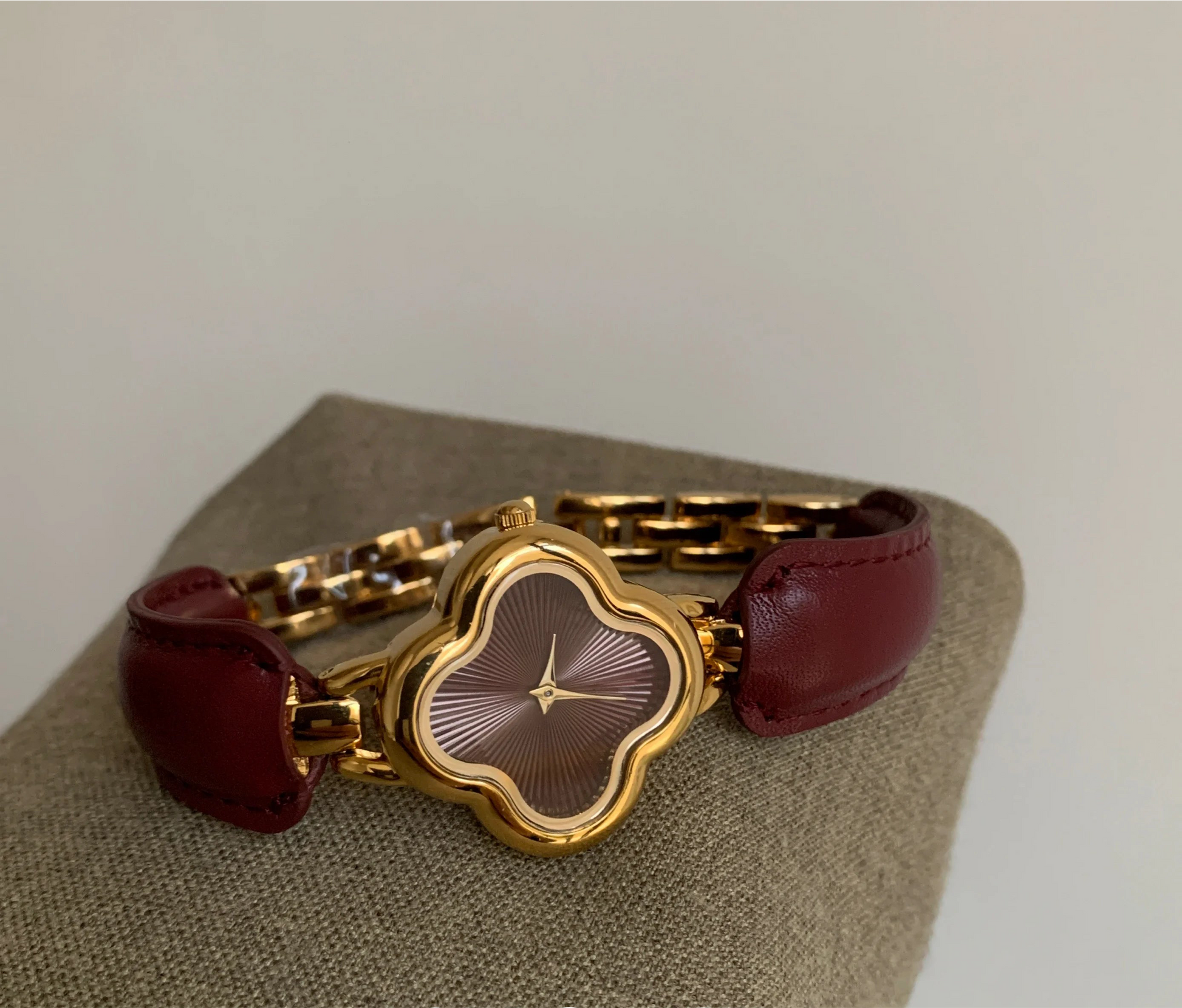 Belt Women's Watch Flower Dial