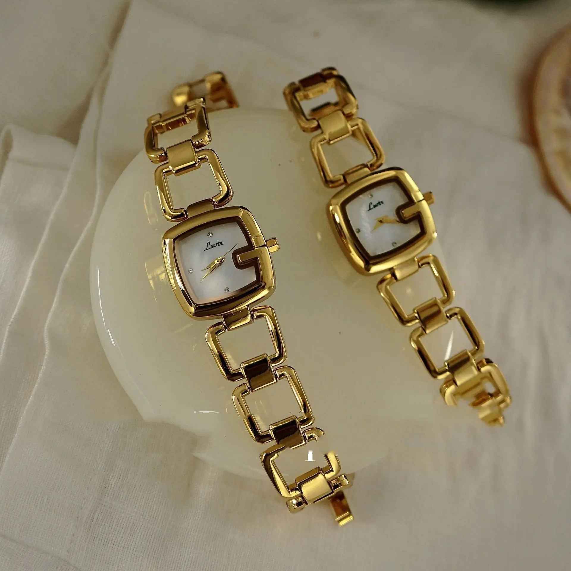Bracelet Watch Women’s Fashion Simple Retro - Gold Single - electronic accessories