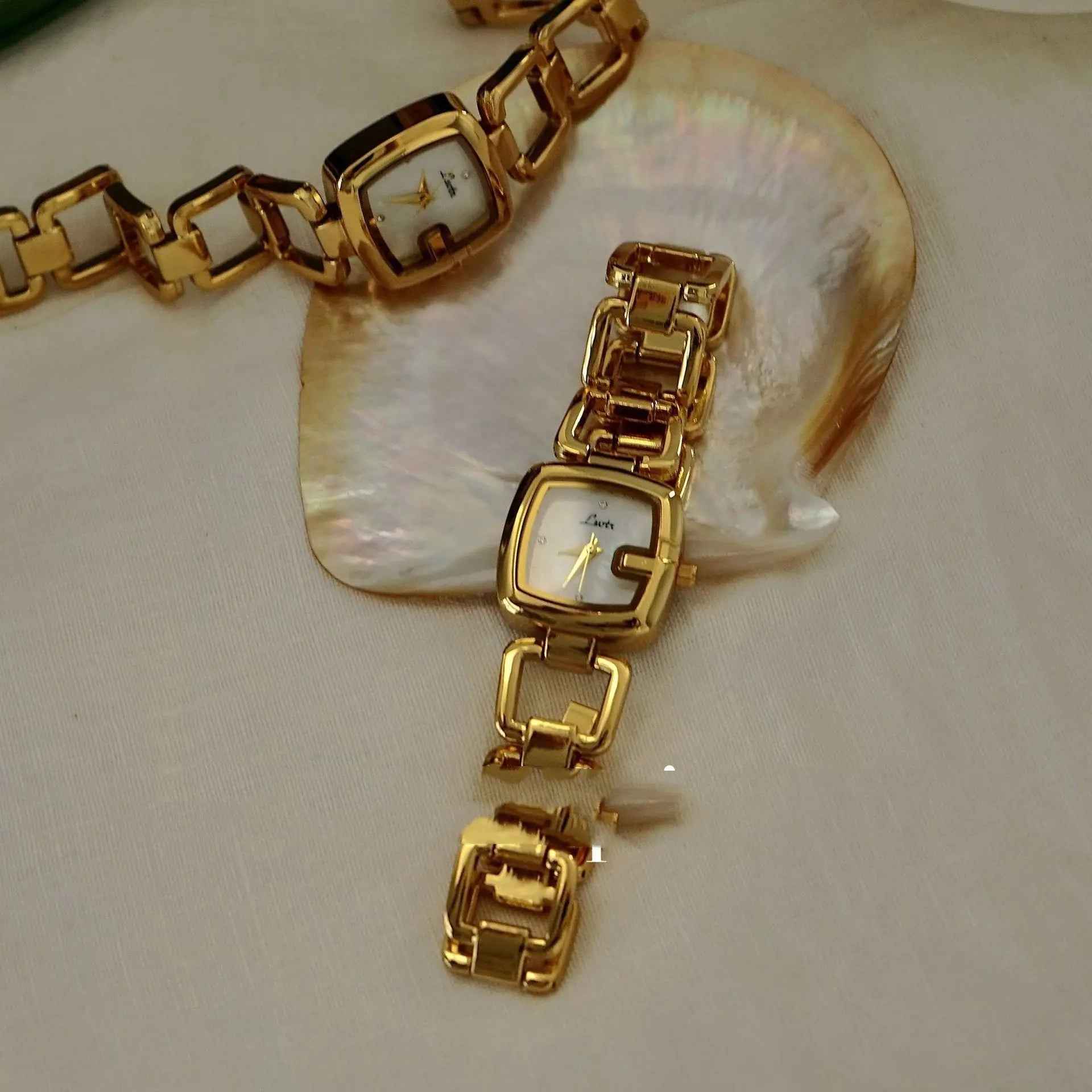 Bracelet Watch Women’s Fashion Simple Retro - Gold Single - electronic accessories