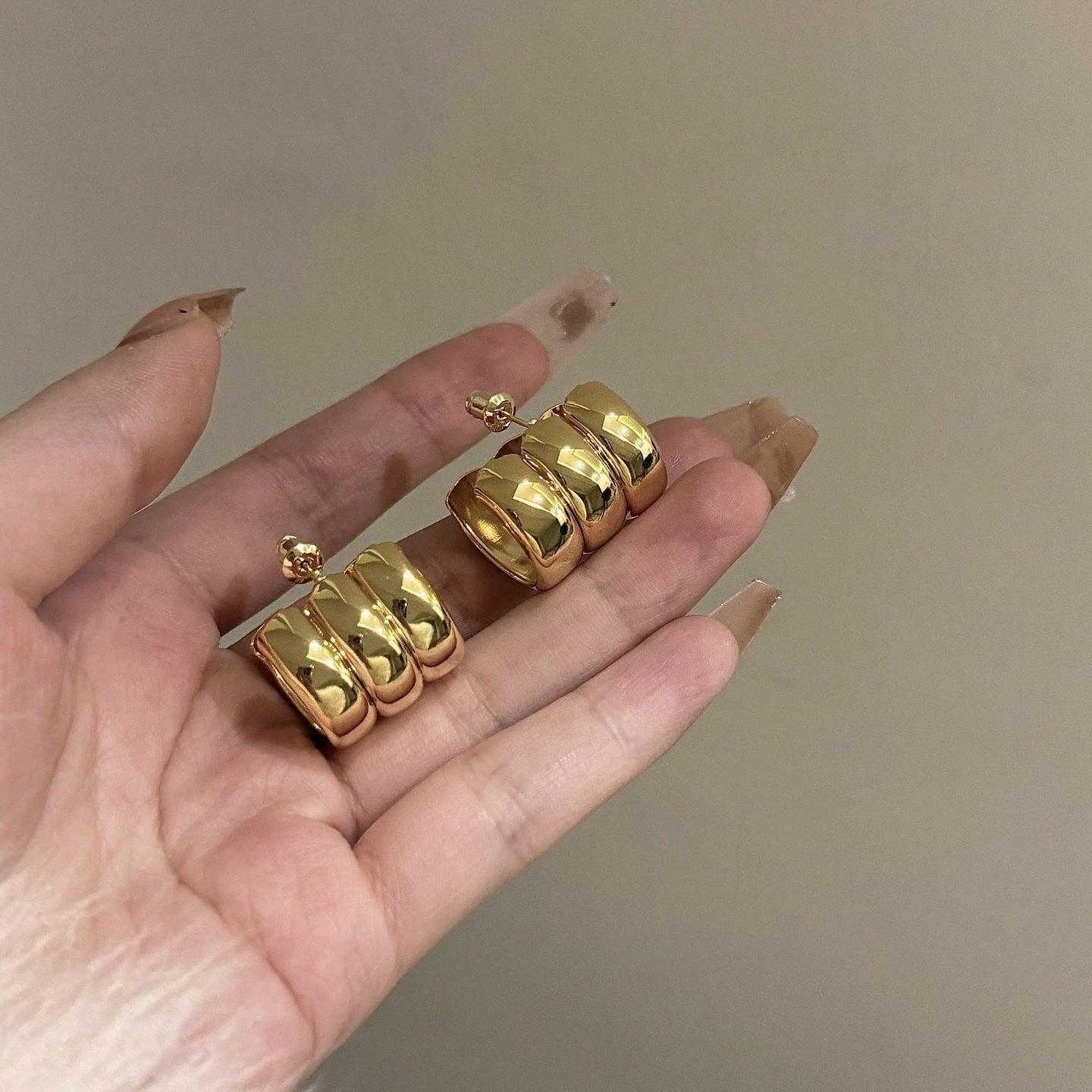 C- Shaped Personality Wild Earrings - Gold - electronic accessories