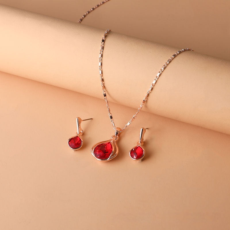 Green Red Drop Shape Necklace And Earrings Suite - Norellé