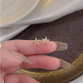 Gentle And Versatile Temperament Commuting Earrings - Norellé