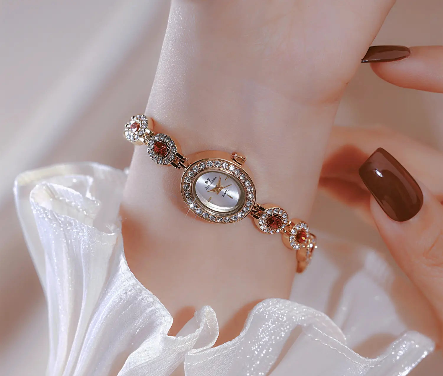 Mid-ancient Fashion Oval Colored Gems Rainbow Watch