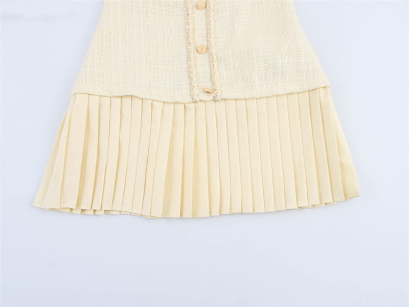 Woven Pleated Temperament Crew Neck Dress