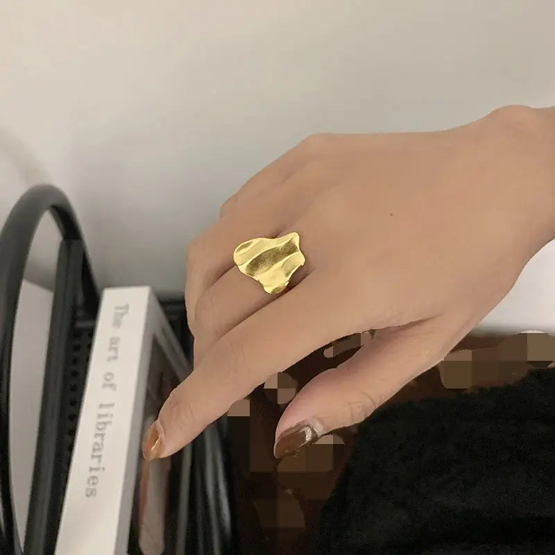 Simple And Irregular Ring Personality Ornament - Norellé