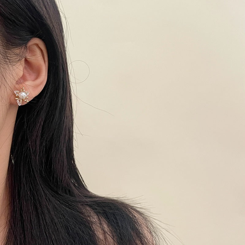 New Exquisite Fashion All-match Small Diamond Pearl Flower Earrings - Norellé