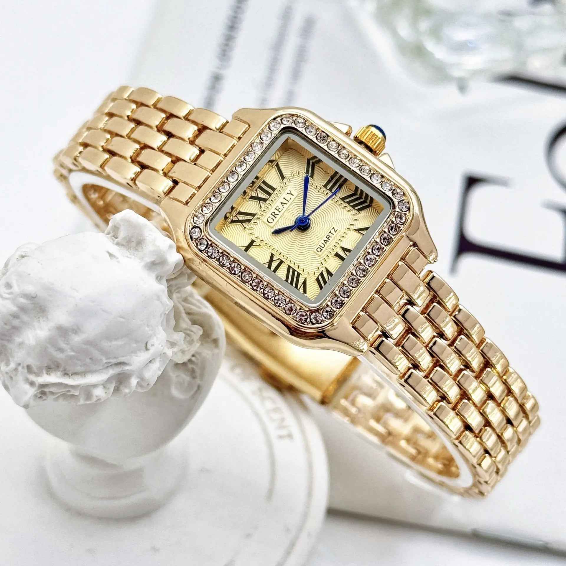 Classic Retro Square Waterproof Women’s Diamond-embedded Watch - 35 Gold Surface With Diamond - electronic accessories