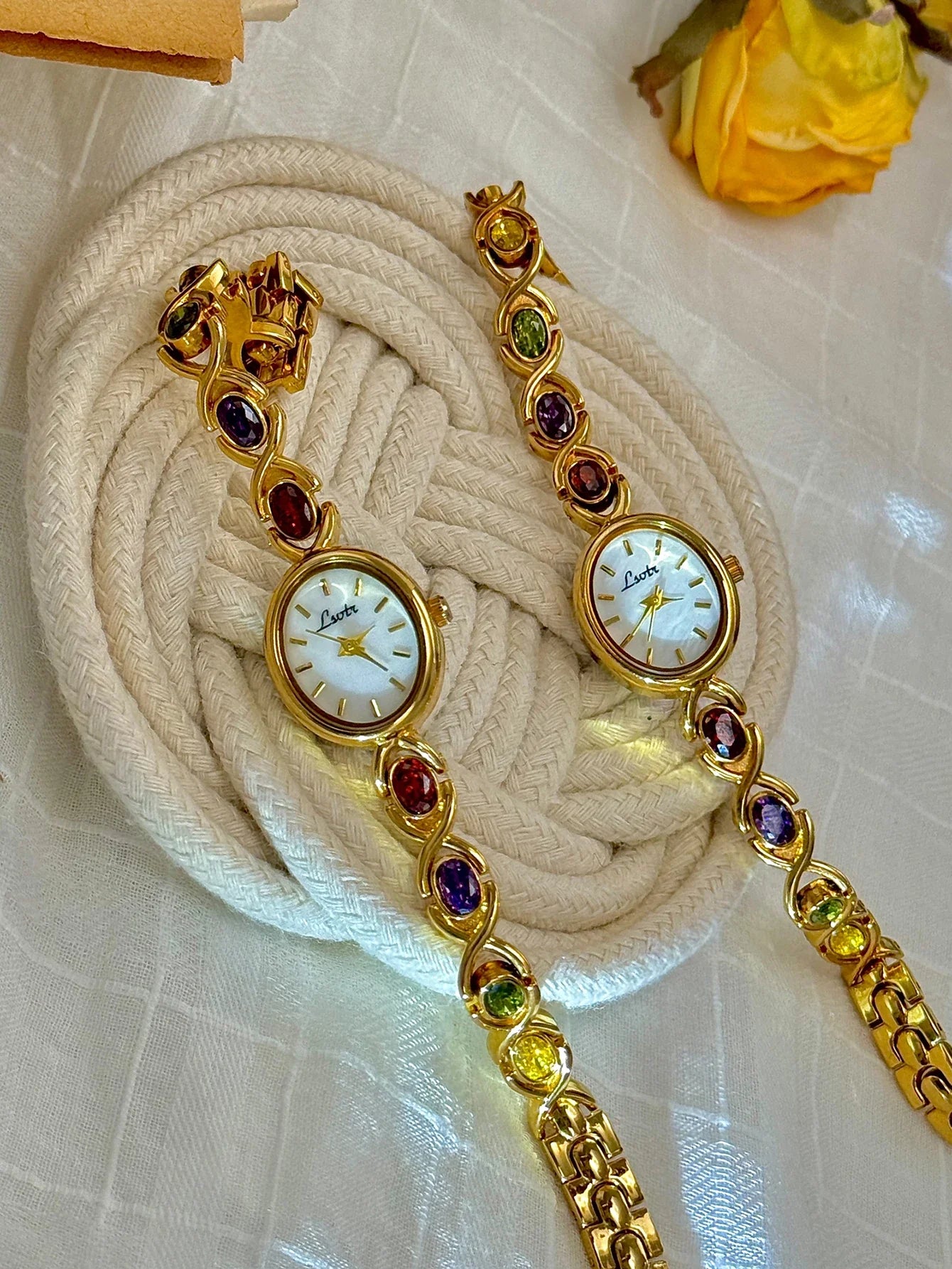 Colorfuled Tourmaline Gem Rhinestone Retro Elegant Fashion Women’s Watch Oval Mother-Of-Pearl Dial - Gold