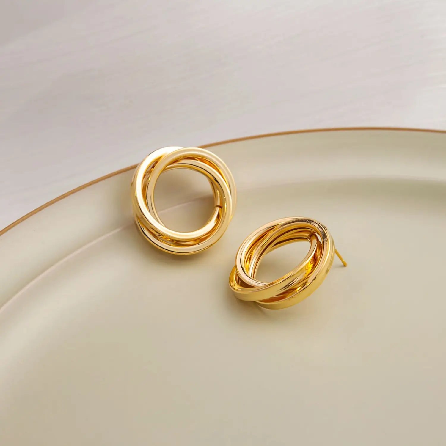 Silver Needle Retro Hoop Earrings