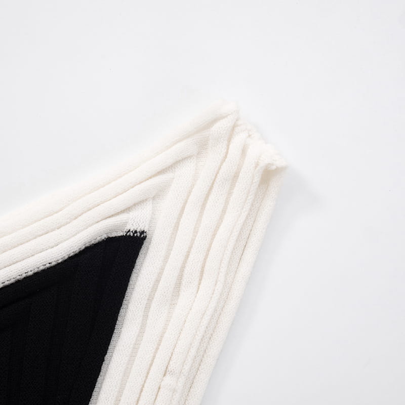 Slimming Contrast Color Sloping Shoulder Backless Dress