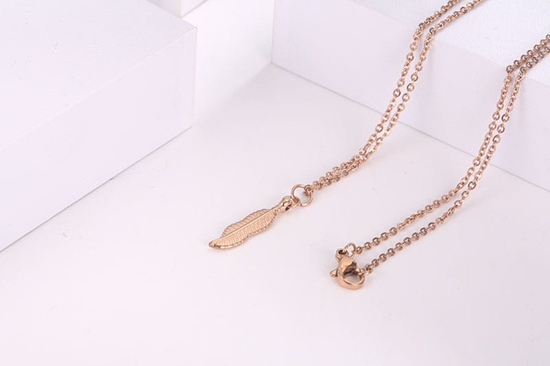 Simple Titanium Steel Clavicle Chain Leaf Pendant Long Necklace