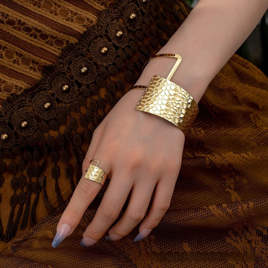 Geometric Lines Hollow Open-end Bracelet Suit Simple Advanced - Norellé