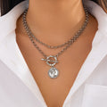 Vintage Ins Portrait Pendant Necklace Suit - Norellé
