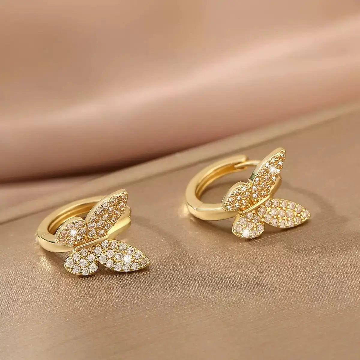 Fashion Copper Inlaid Zirconium Butterfly Ear Ring Niche