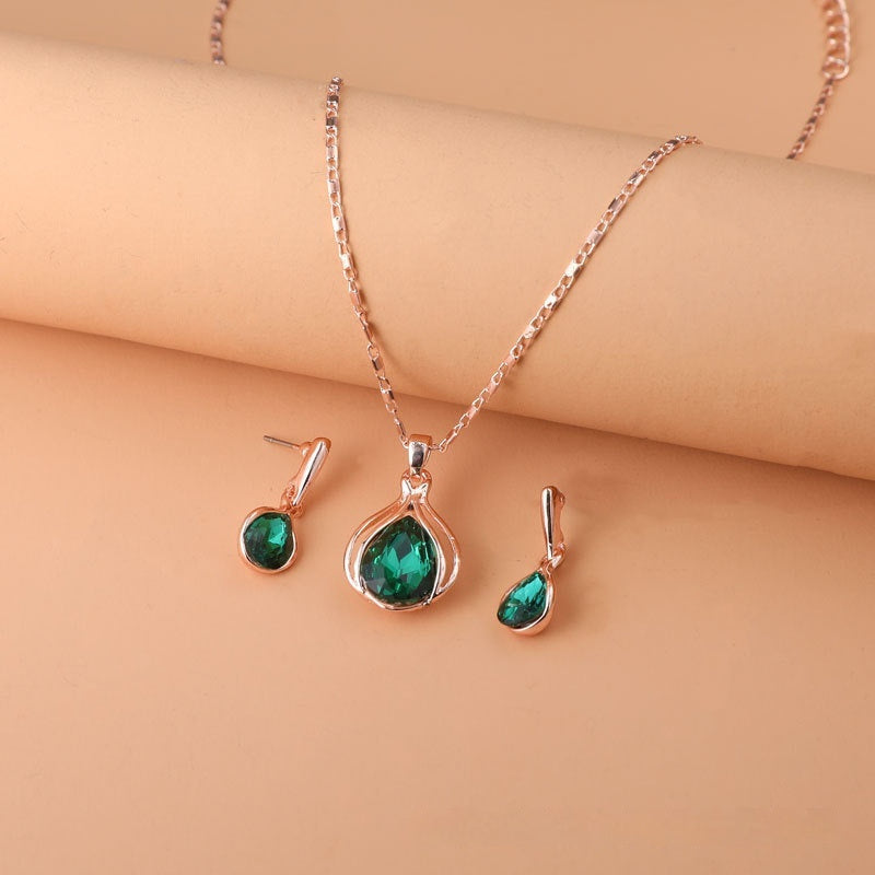 Green Red Drop Shape Necklace And Earrings Suite - Norellé