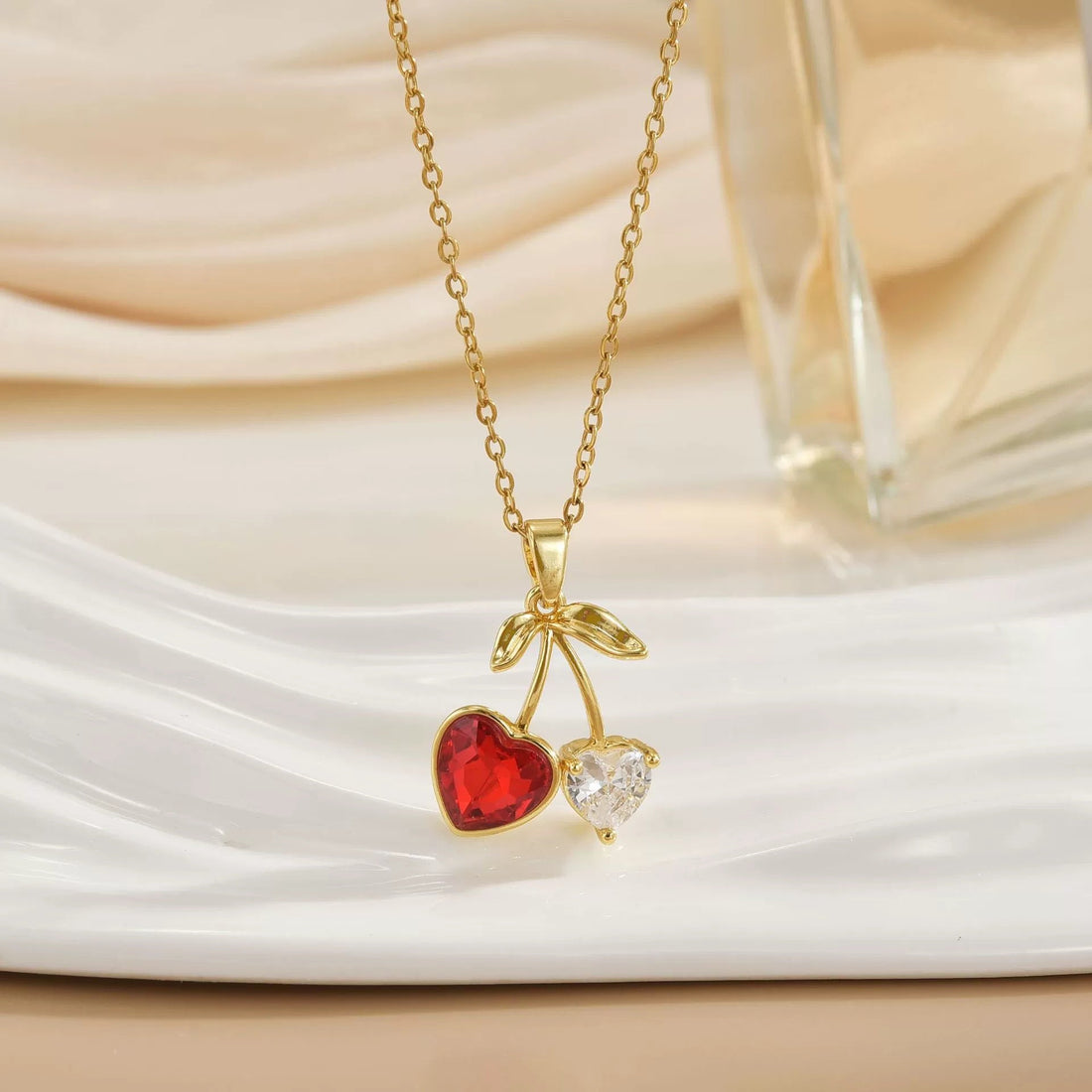 Women's Cherry Necklace Does Not Fade High-end Pendant Versatile Clavicle Chain - Norellé