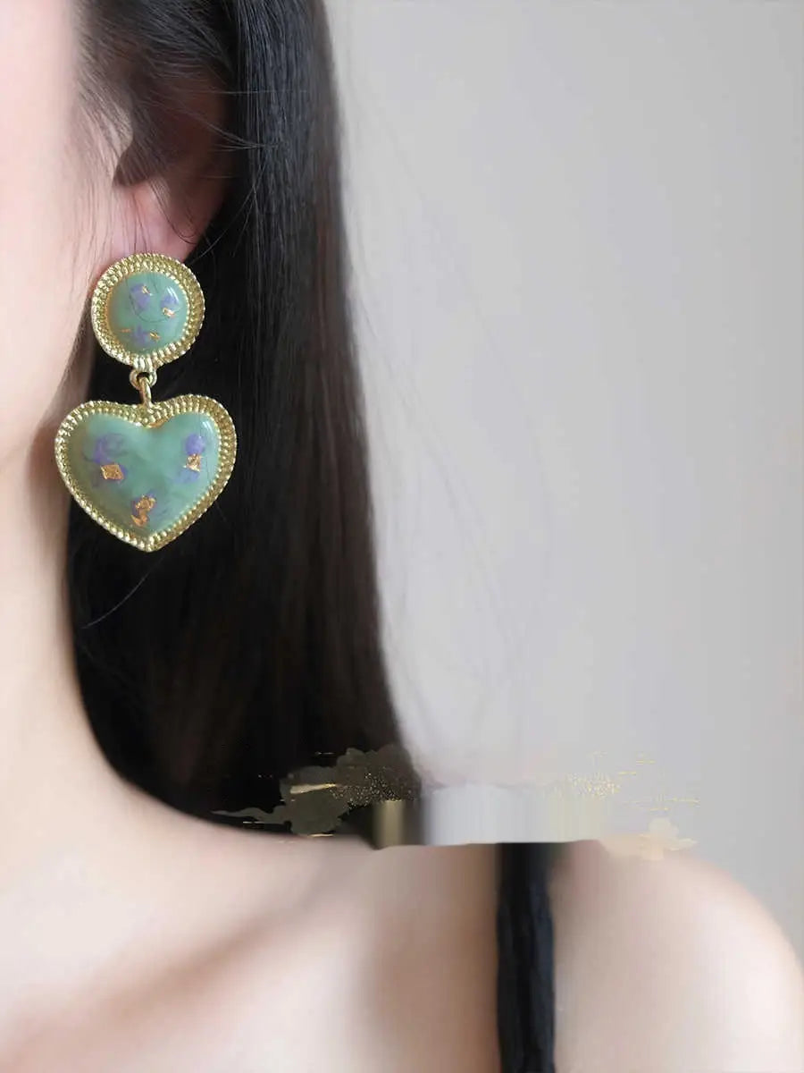 French Retro Green Heart Stud Earrings