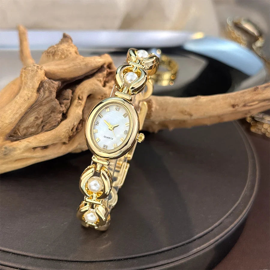 Elegant Oval Vintage High-Appeal Ladies Quartz Watch - WHITE