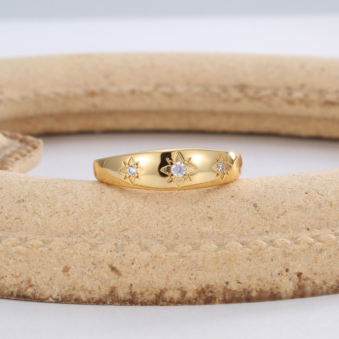 Six-pointed Star Zircon Ring Female - Norellé