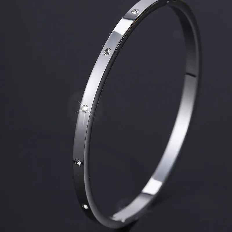 Fashion Simple Rhinestone Non-fading Bracelet - Norellé