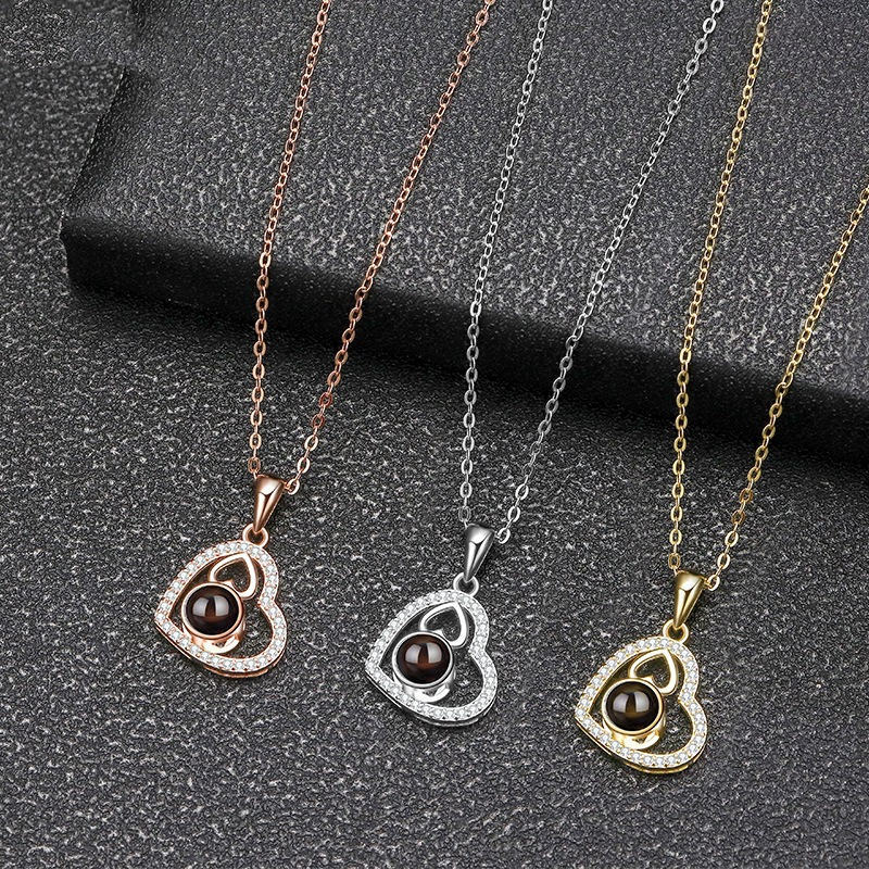 Popular Retro Fashion Light Luxury Necklace - Norellé