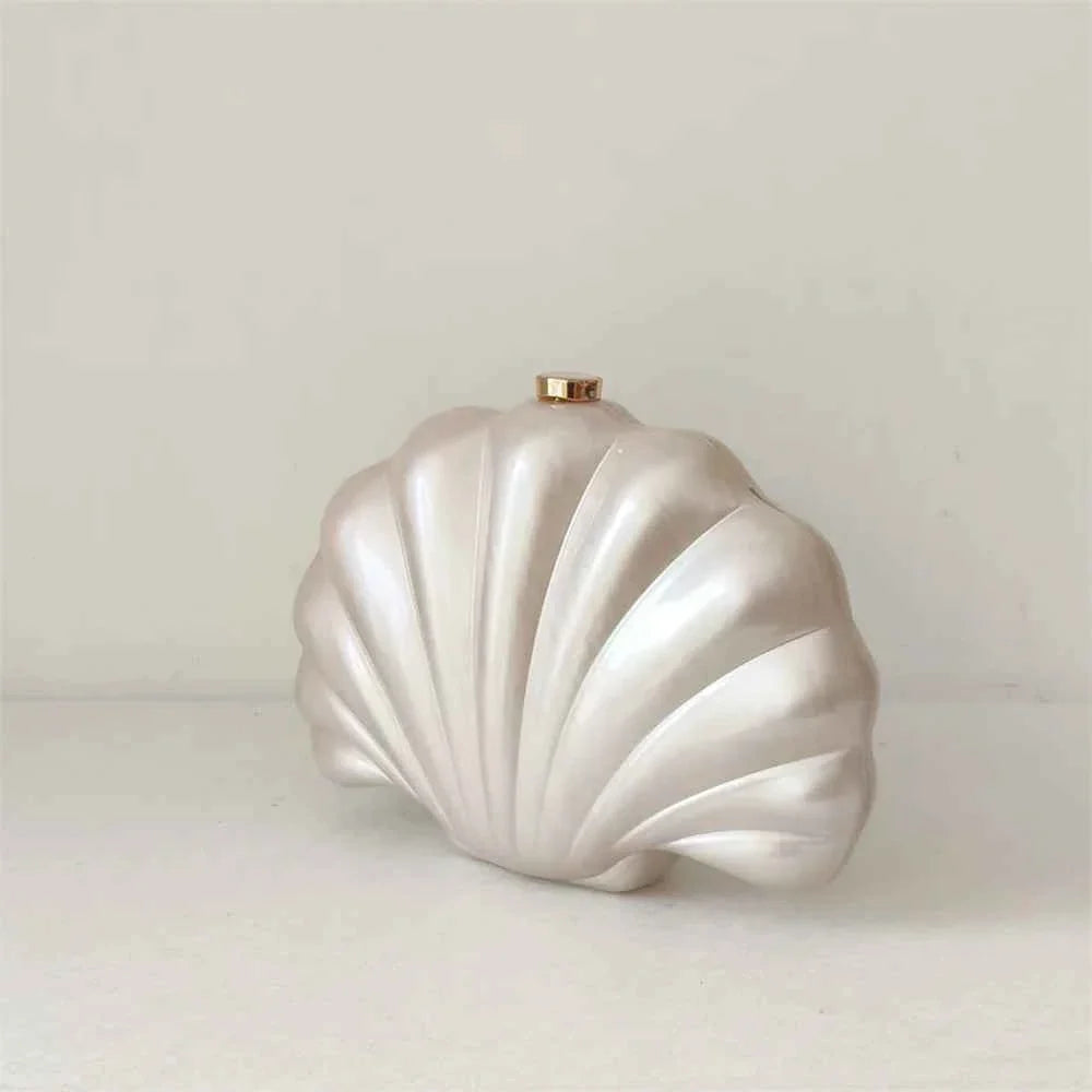 Female Shell Acrylic Box Clutch