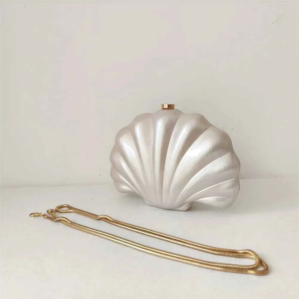 Female Shell Acrylic Box Clutch