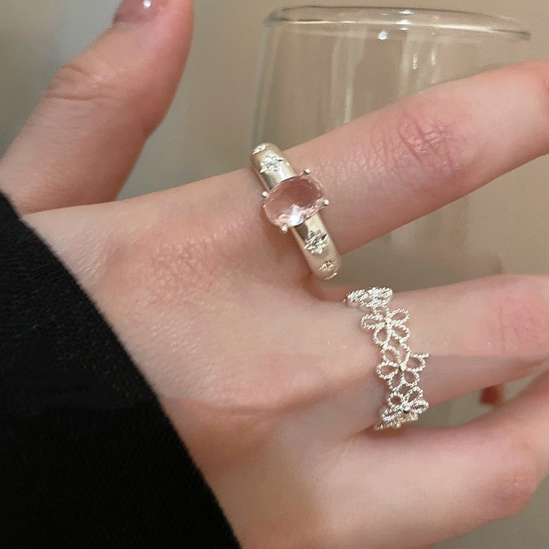 Niche Gentle Hollow Flower Ring - Norellé