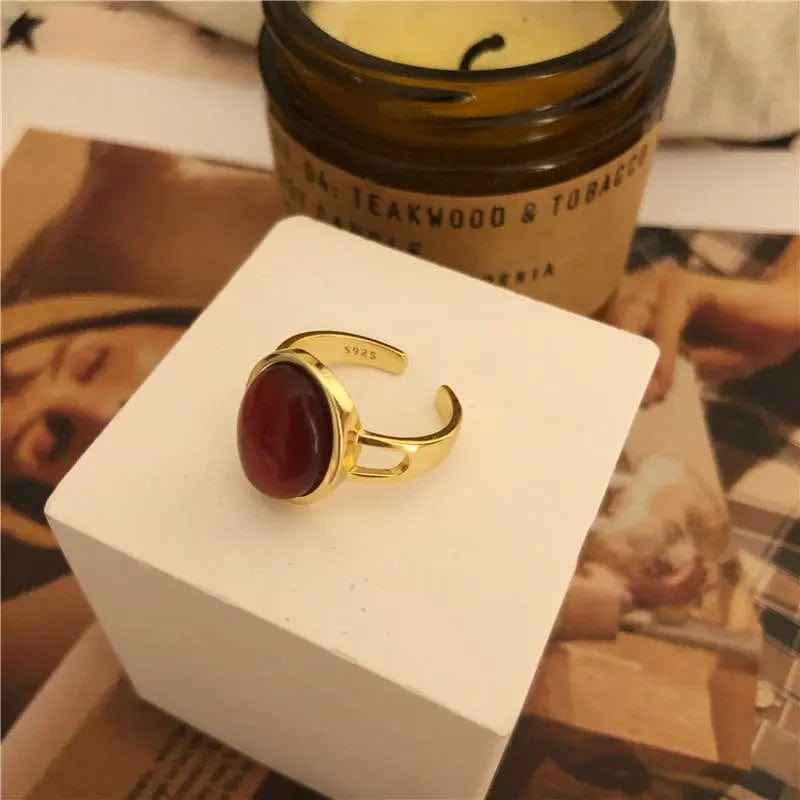 French Minority Design Cold Wind Red Agate Ring - Norellé