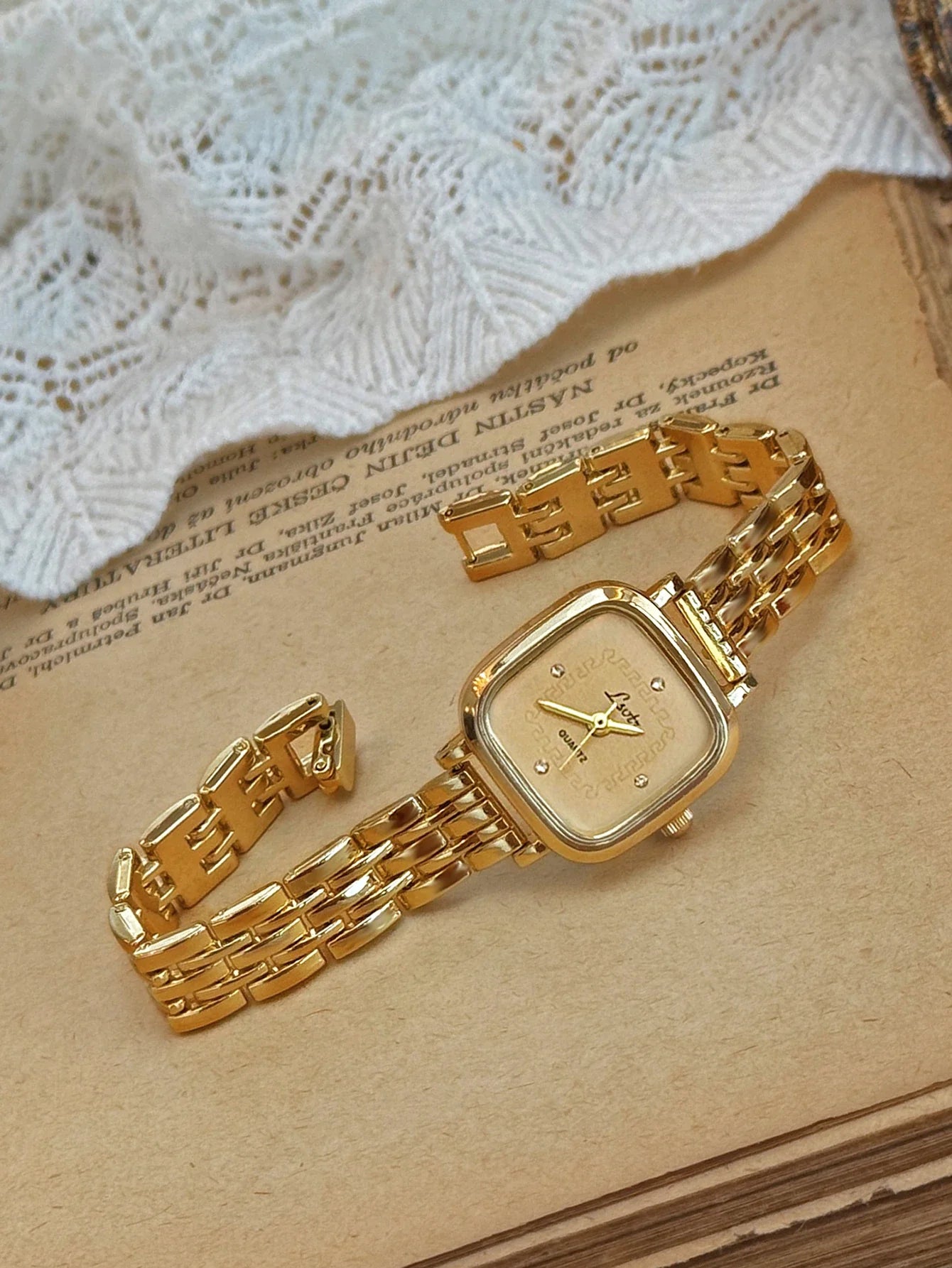French Retro Gold Small Dial Ladies Watch - Yellow
