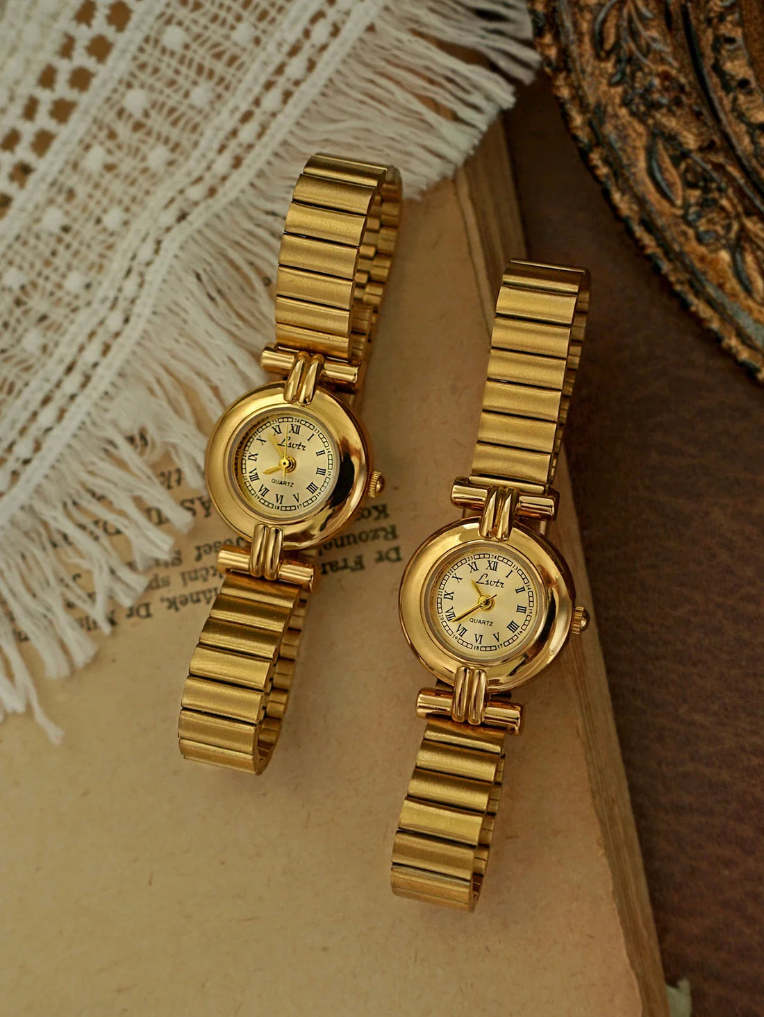French Retro Gold Small Dial Women’s Watch