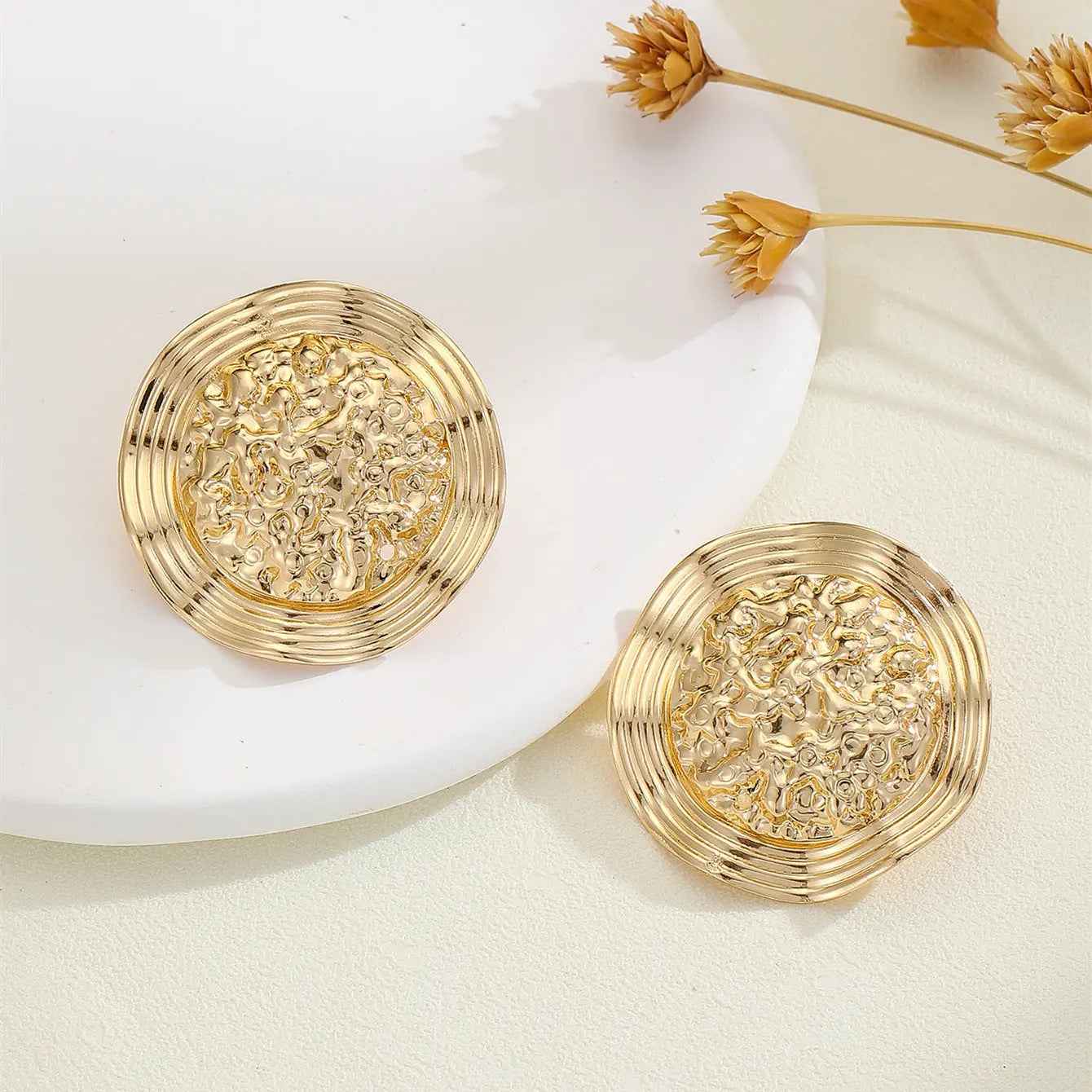 Golden Retro Easy Matching Eardrops Earrings - electronic accessories