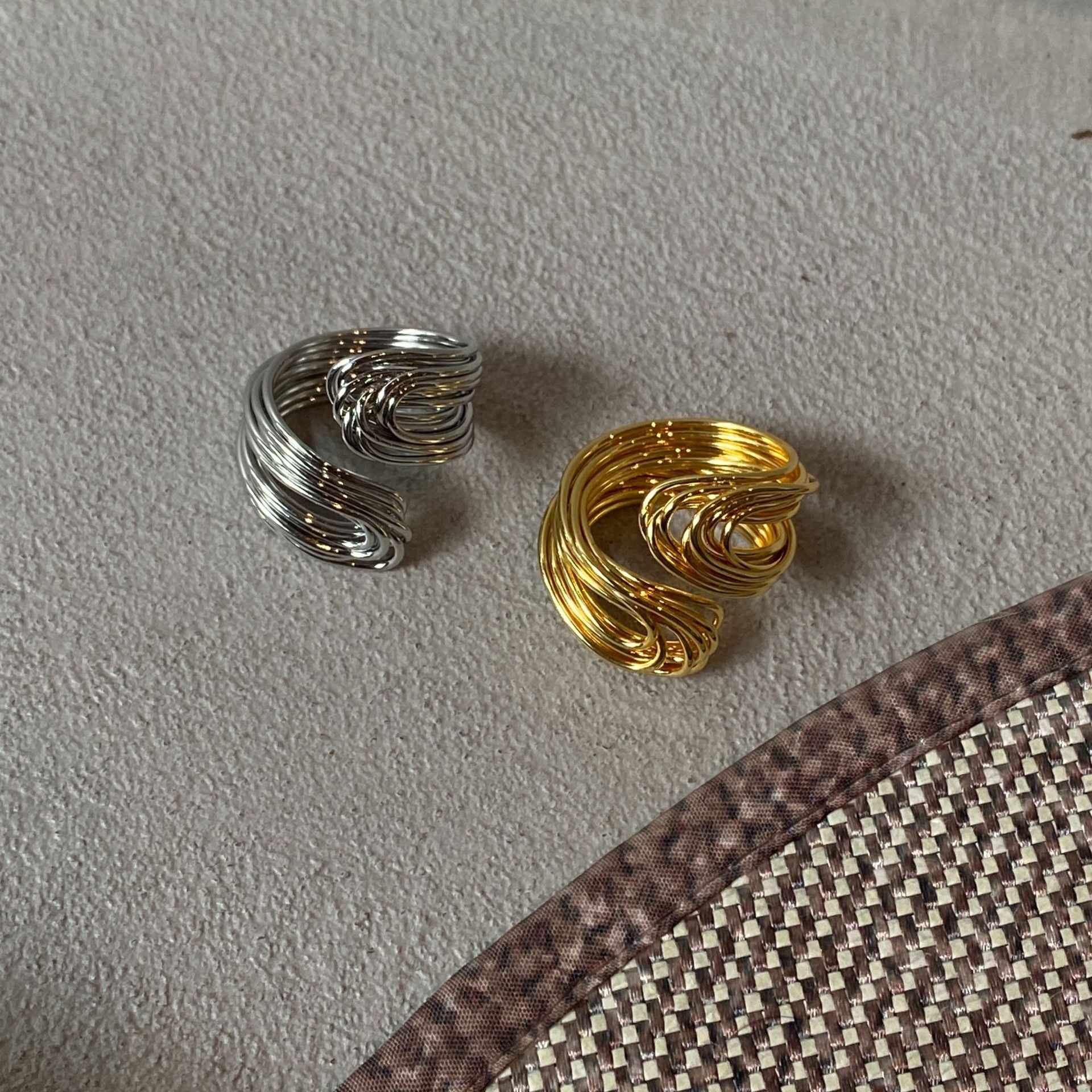 Hand-wound Strip Ring - electronic accessories