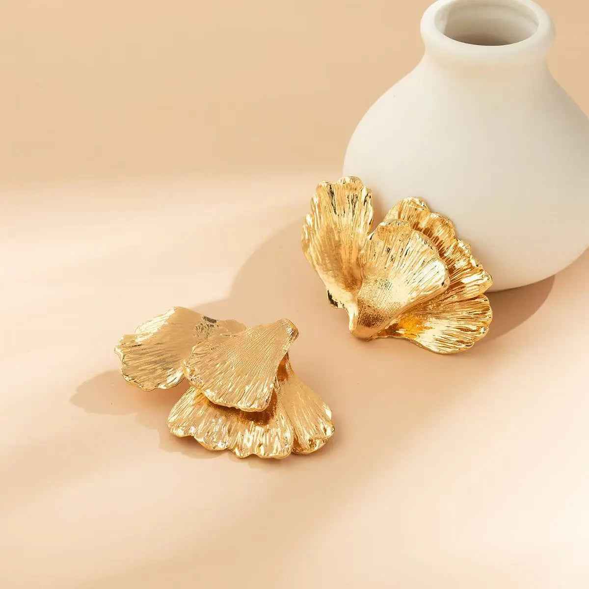 Metal Flower Earrings For Women - Norellé