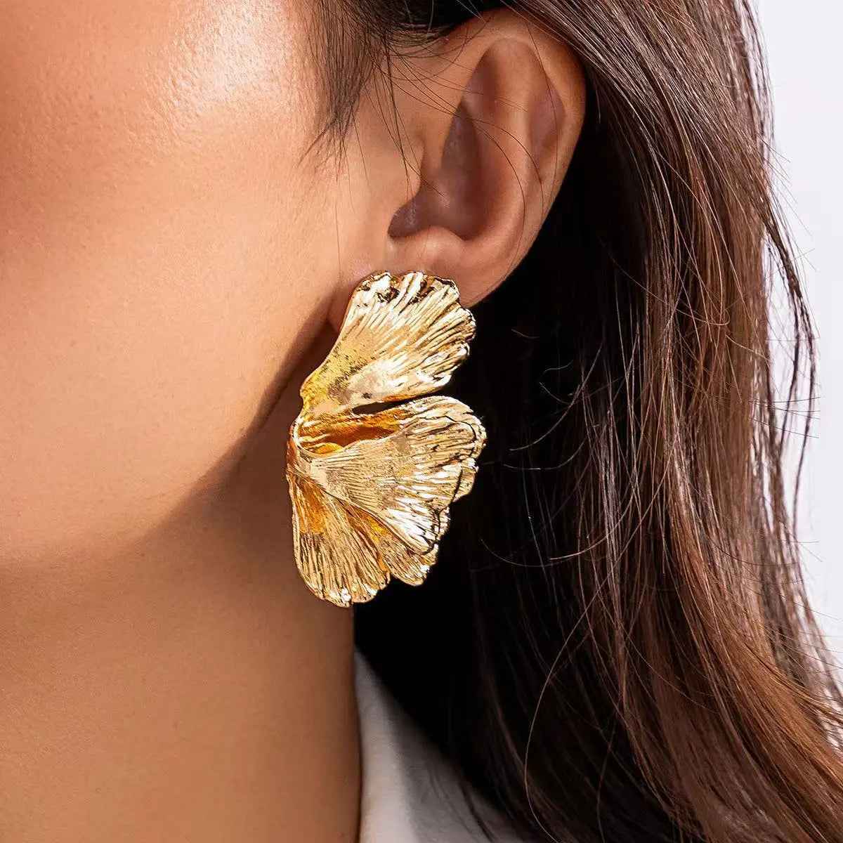 Metal Flower Earrings For Women - Norellé