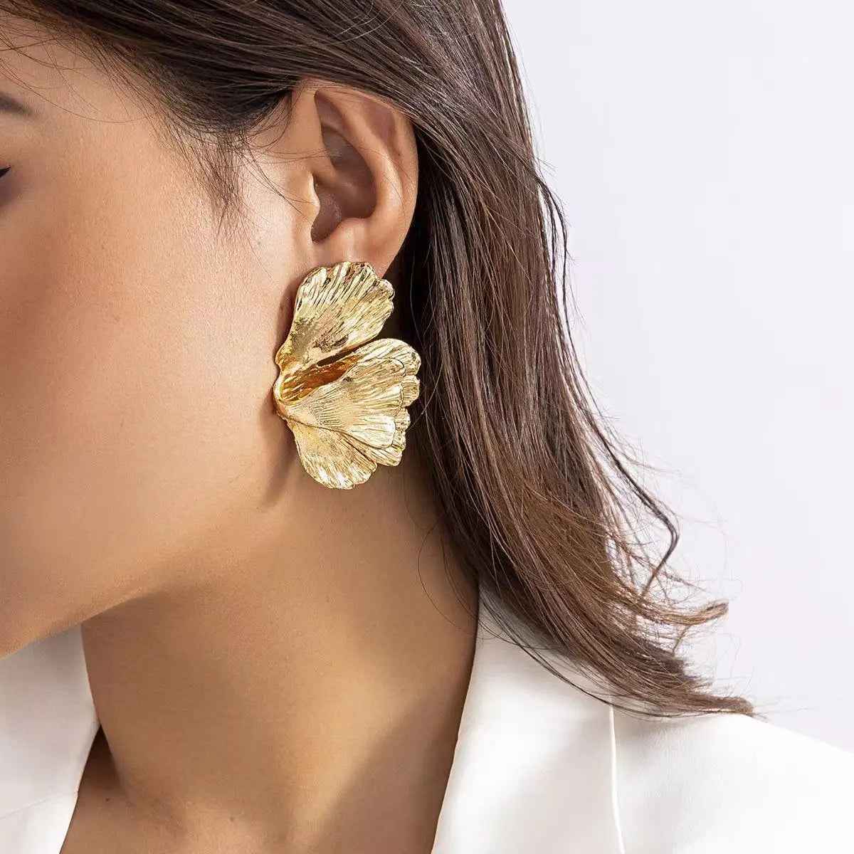 Metal Flower Earrings For Women - Norellé