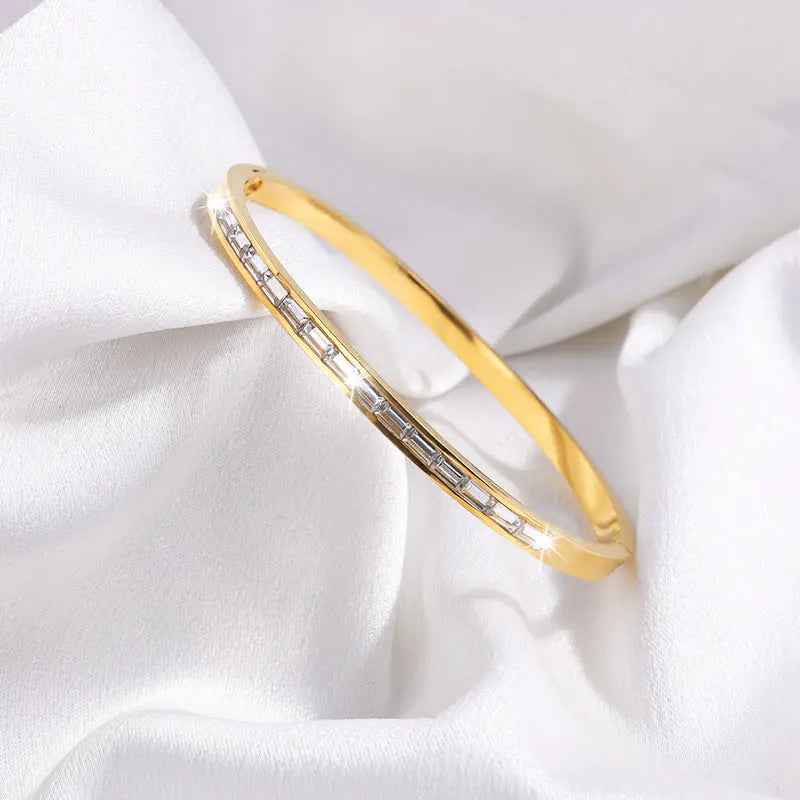 Non-fading Diamond-embedded Stainless Steel Bracelet For Women - electronic accessories