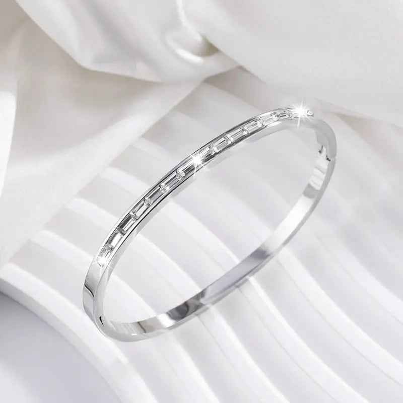 Non-fading Diamond-embedded Stainless Steel Bracelet For Women - Silver 4mm - electronic accessories