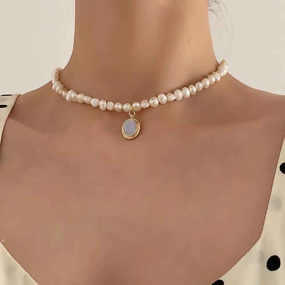 Pearl Clavicle Chain Jewelry Moonstone Pendant Necklace - Main Picture - electronic accessories