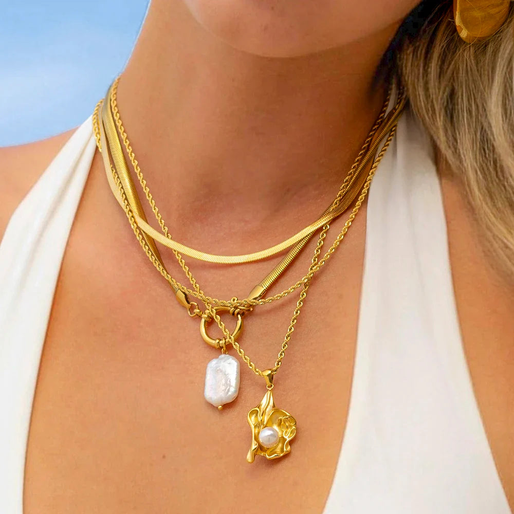 Pearl Necklace Pendant Handmade