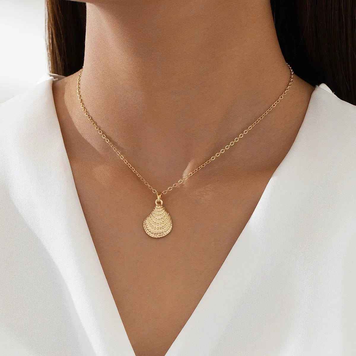 Pearl Shell Starfish Conch Pendant Necklace - Norellé