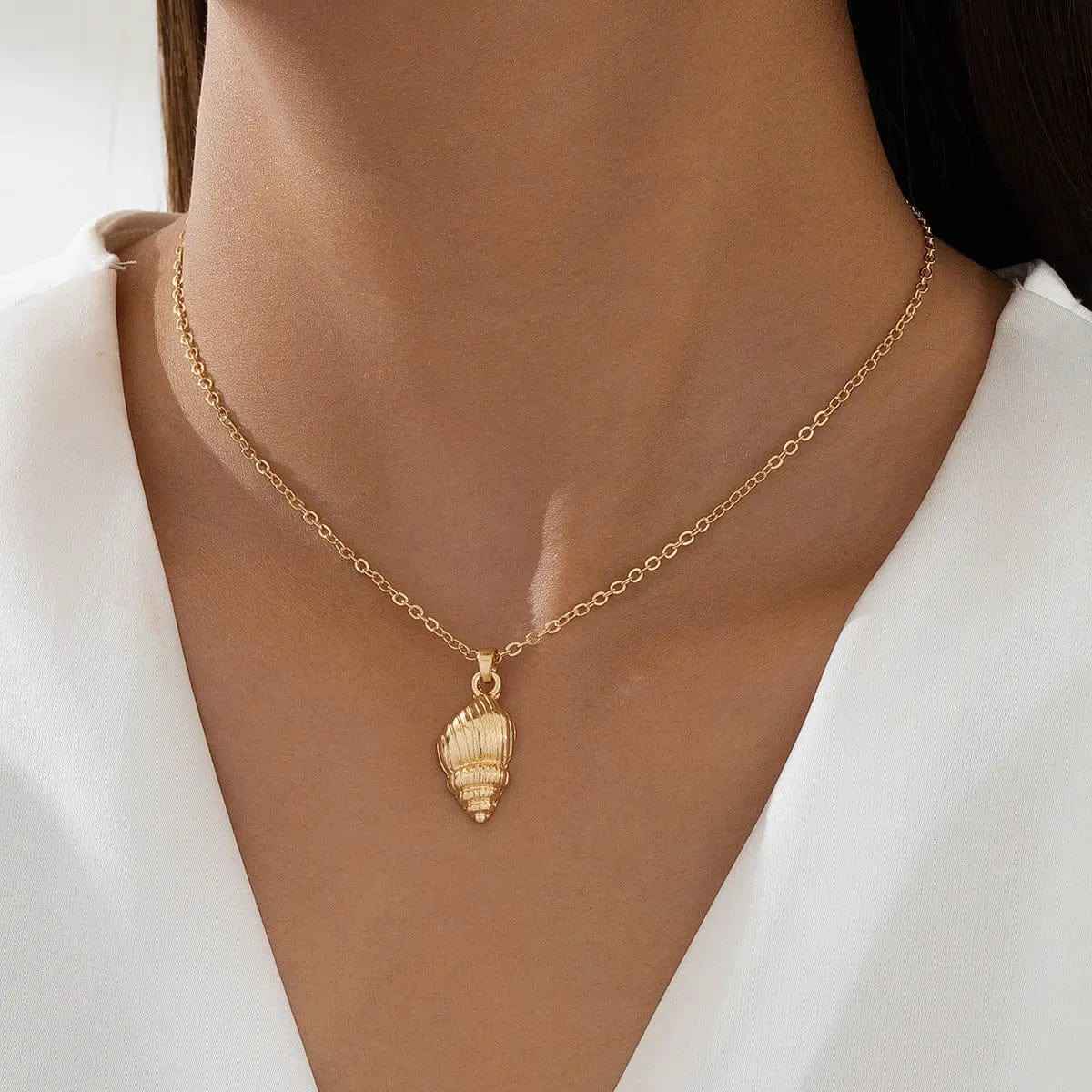 Pearl Shell Starfish Conch Pendant Necklace - Norellé