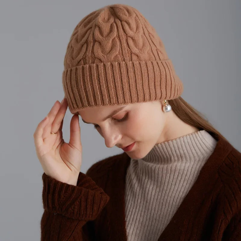 Pure Wool Cable Knit Beanies for Women - Off white / One Size