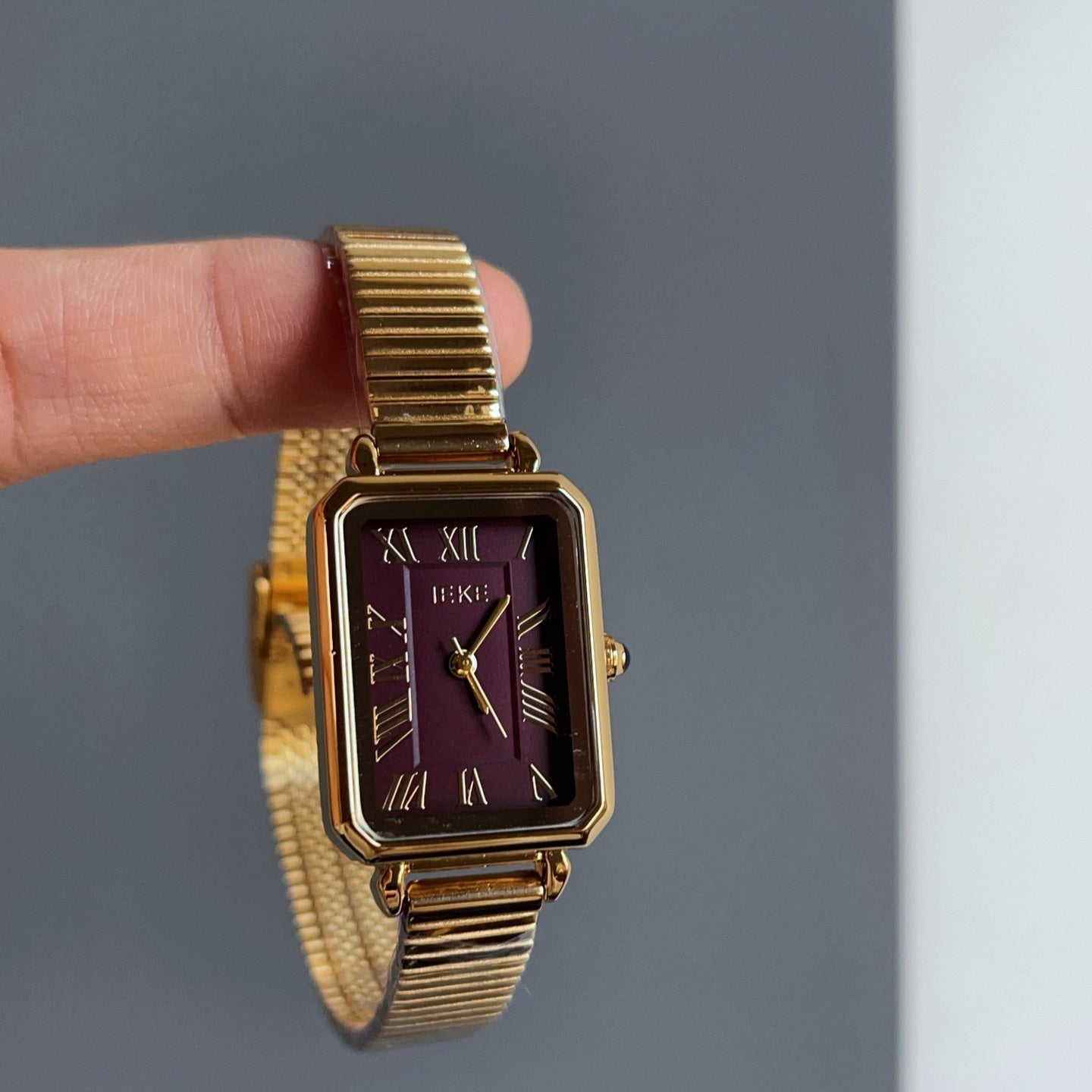 Retro Ankela Red Series Chain Watch Women - 88708 Asinu Oblique Rome - electronic accessories