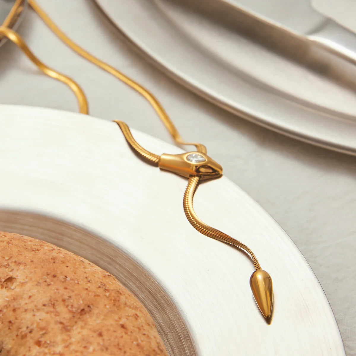 Simple Classic Zircon Serpentine Necklace Stainless Steel