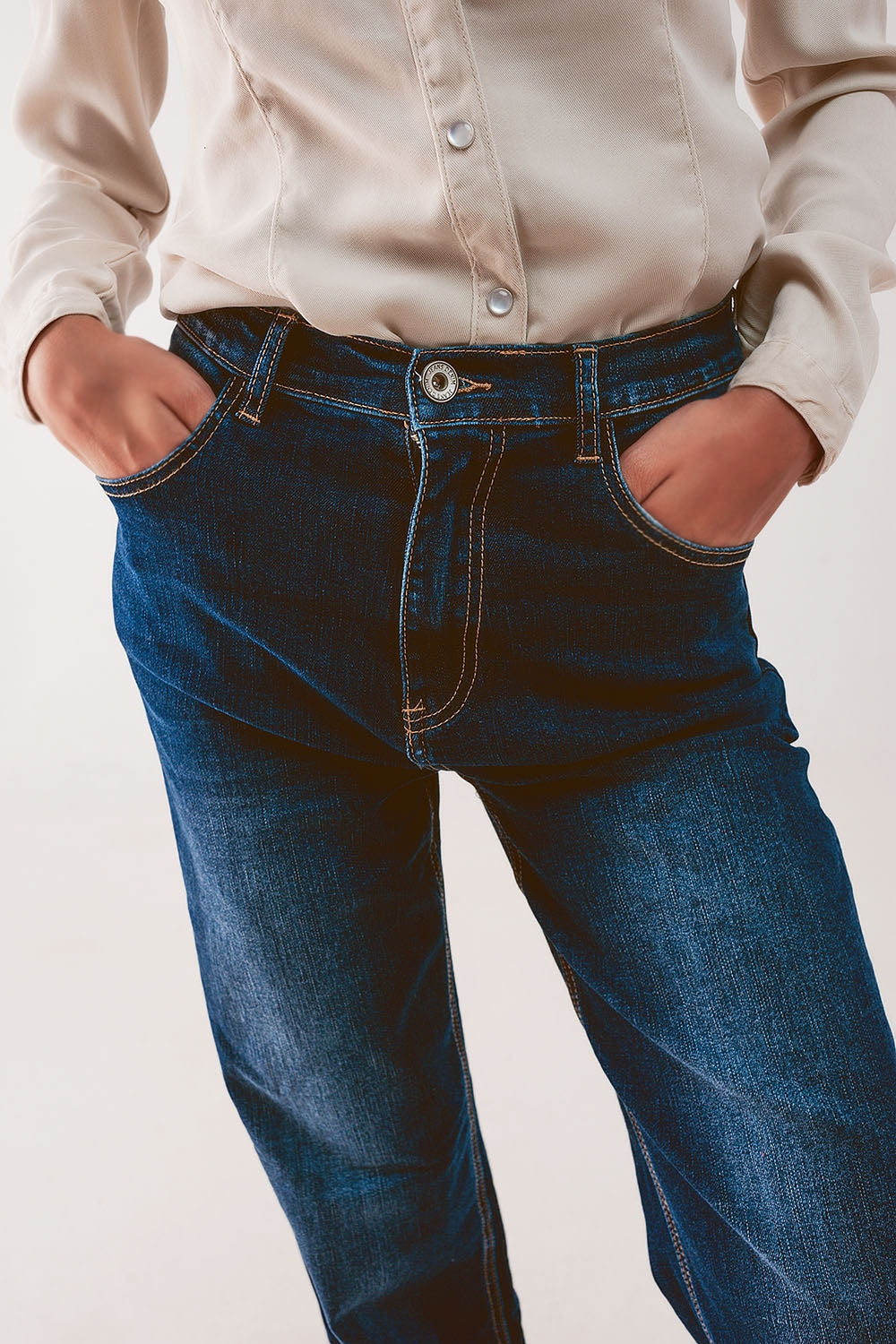 Straight Leg 90s Jeans With in Dark Blue - Norellé