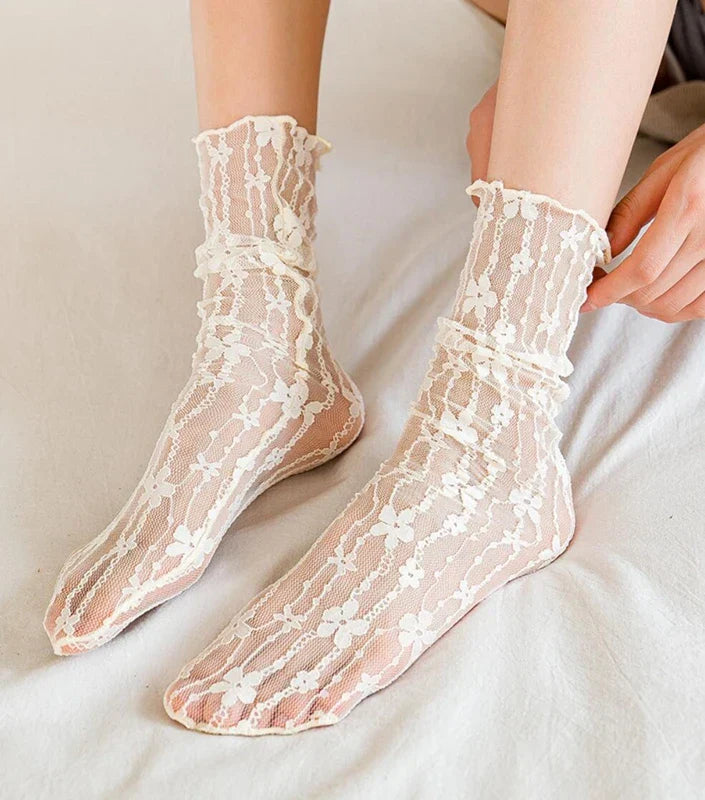 Women Lace Flower Fashion Ultra-thin Transparent Mesh Crew Socks